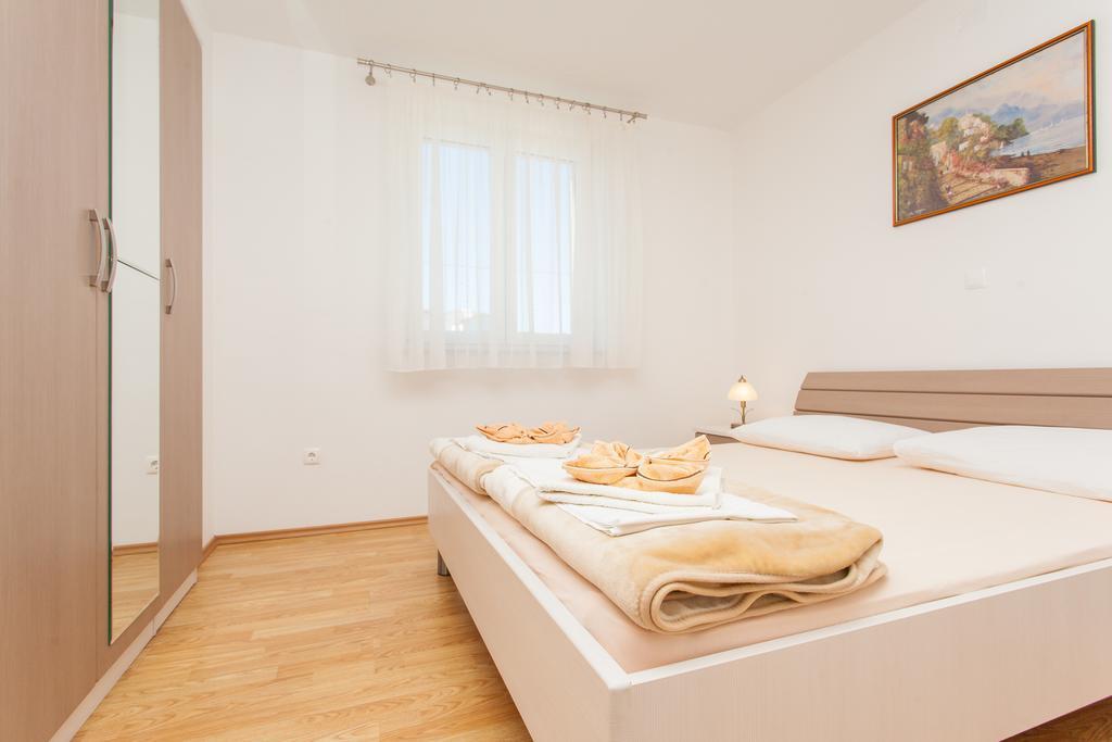 Apartments Mia Башка Экстерьер фото